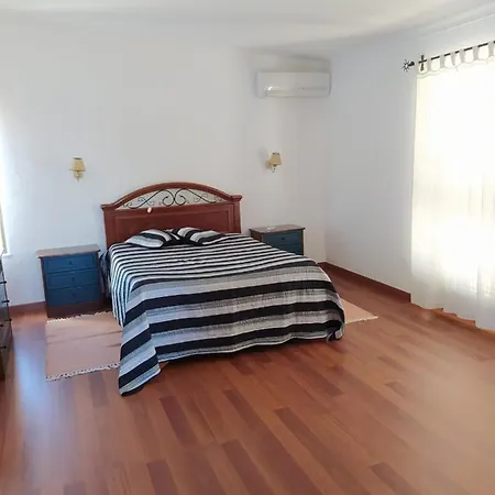 Vila Paraiso - 4 Bedrooms And Pool *