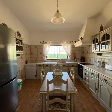 Vila Paraiso - 4 Bedrooms And Pool