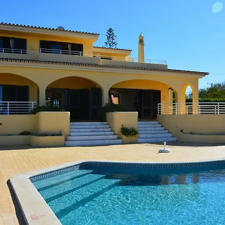 Vila Paraiso - 4 Bedrooms And Pool