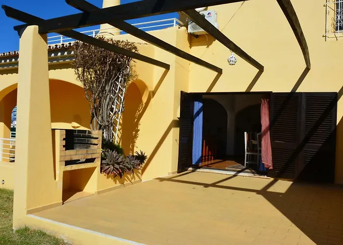 Paraiso - 4 Bedrooms And Pool * Albufeira