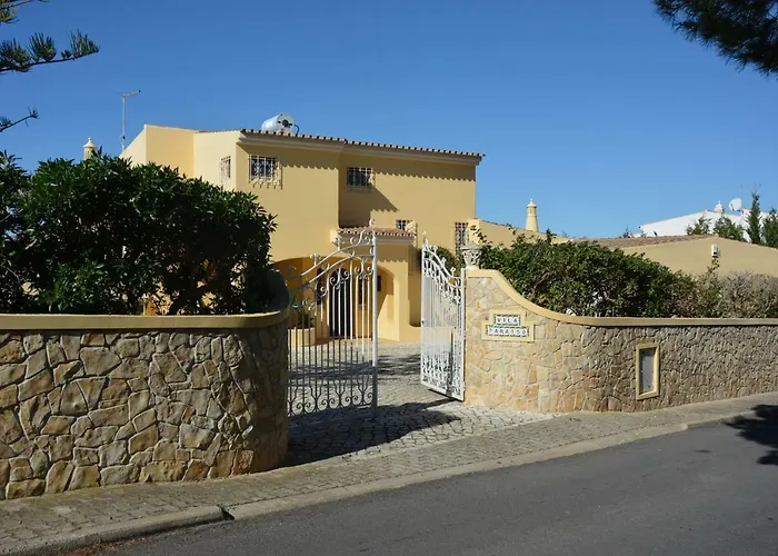 Paraiso - 4 Bedrooms And Pool Willa